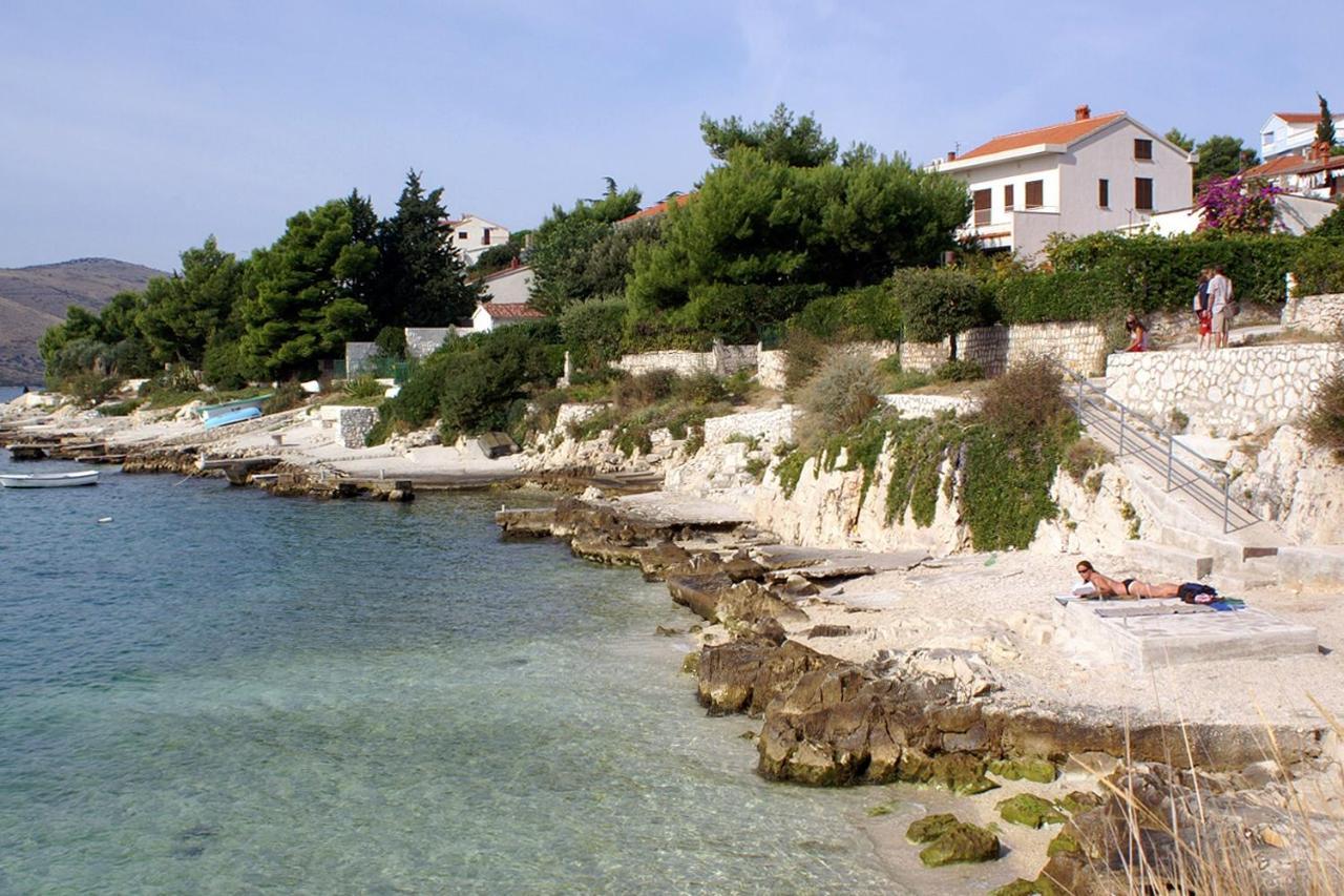Apartments By The Sea Seget Vranjica, Trogir - 1038 Dış mekan fotoğraf