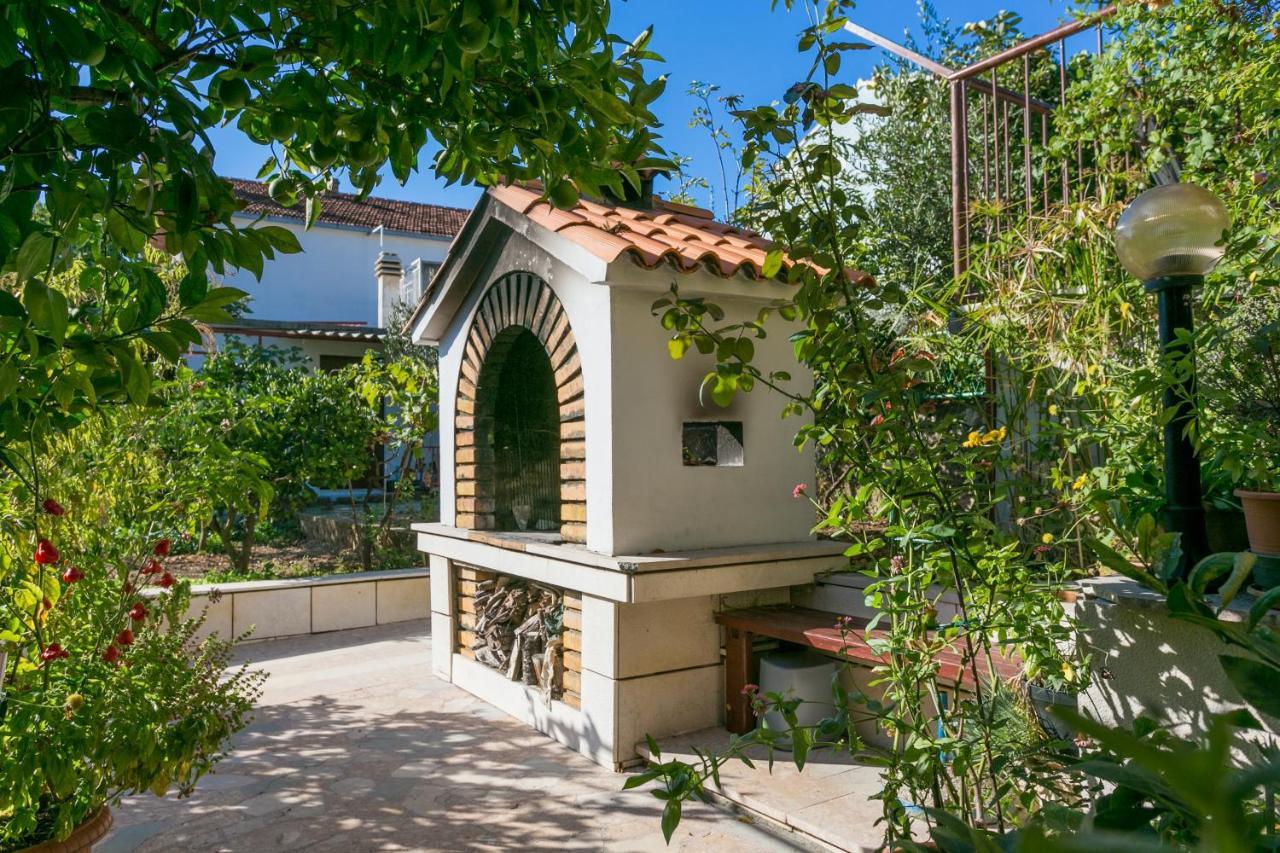 Apartments By The Sea Seget Vranjica, Trogir - 1038 Dış mekan fotoğraf