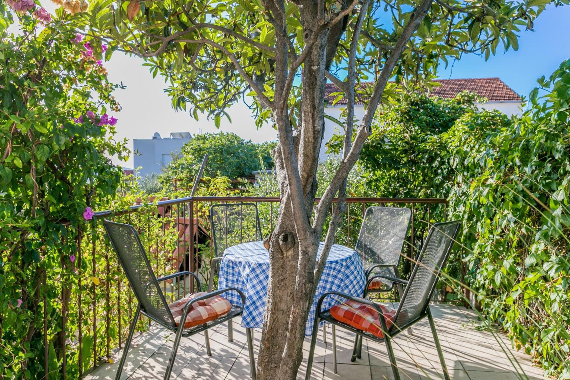 Apartments By The Sea Seget Vranjica, Trogir - 1038 Dış mekan fotoğraf