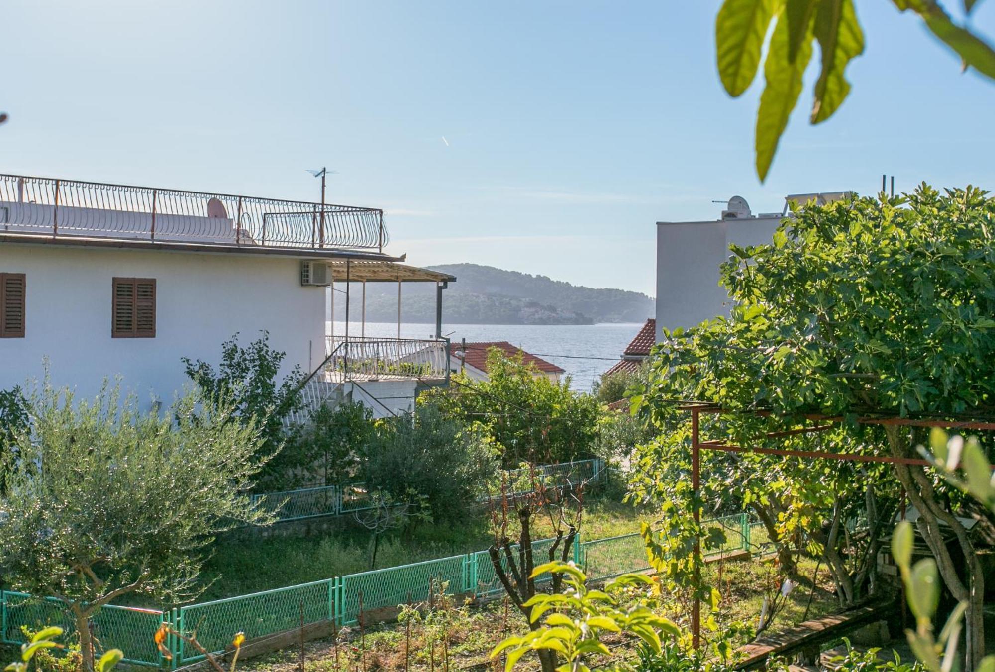 Apartments By The Sea Seget Vranjica, Trogir - 1038 Dış mekan fotoğraf